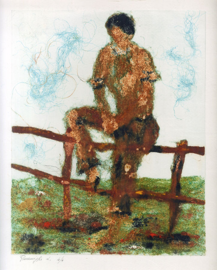 figura-seduta-su-una-staccionata